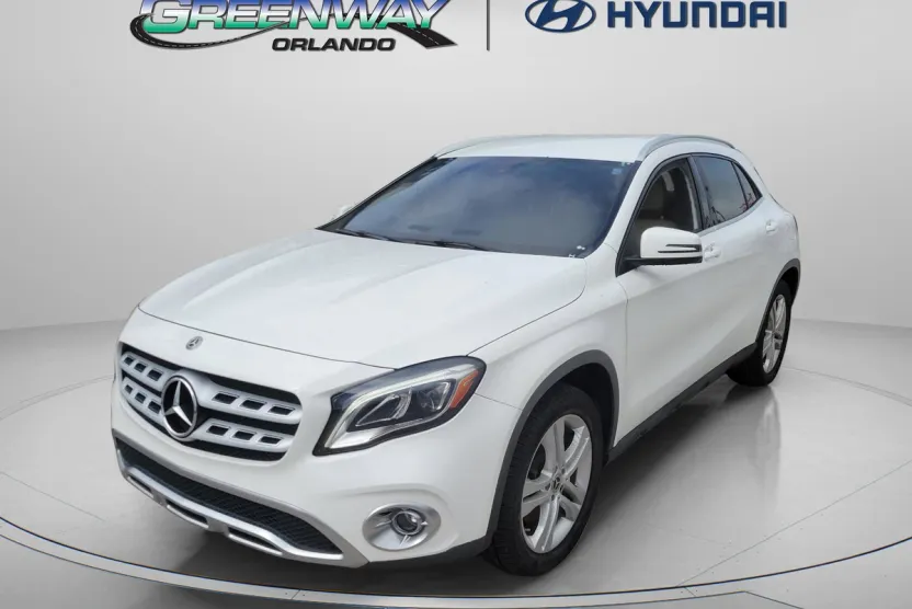 2019 Mercedes Benz GLA 250 photo 1
