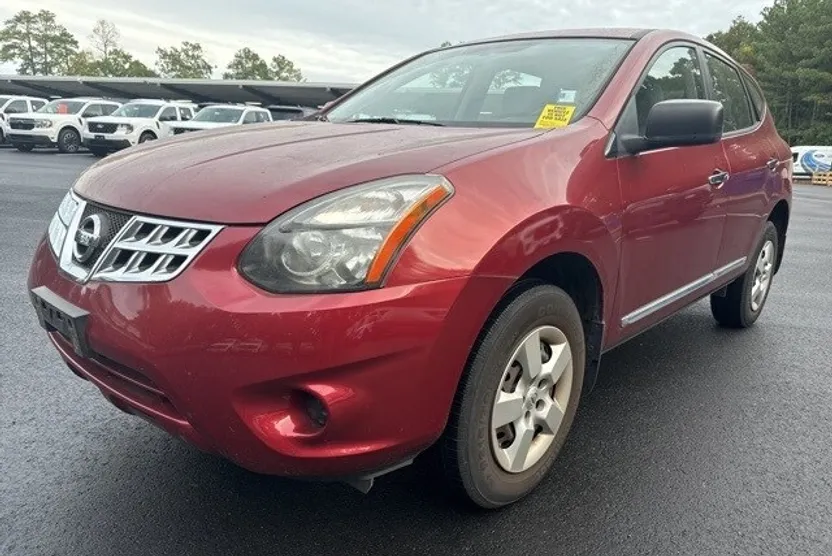 2014 Nissan Rogue Select S photo 1