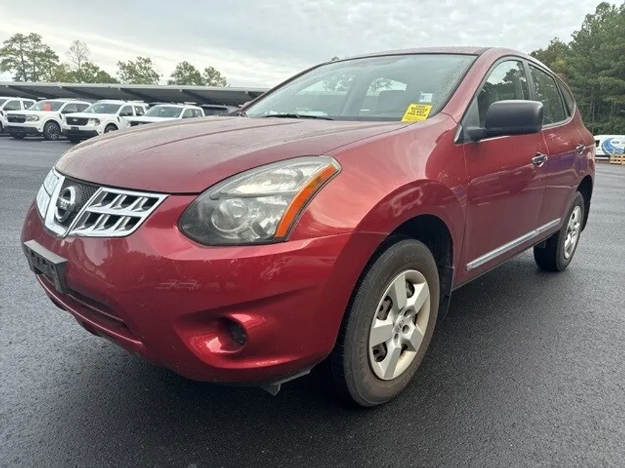 2014 Nissan Rogue Select S photo 1