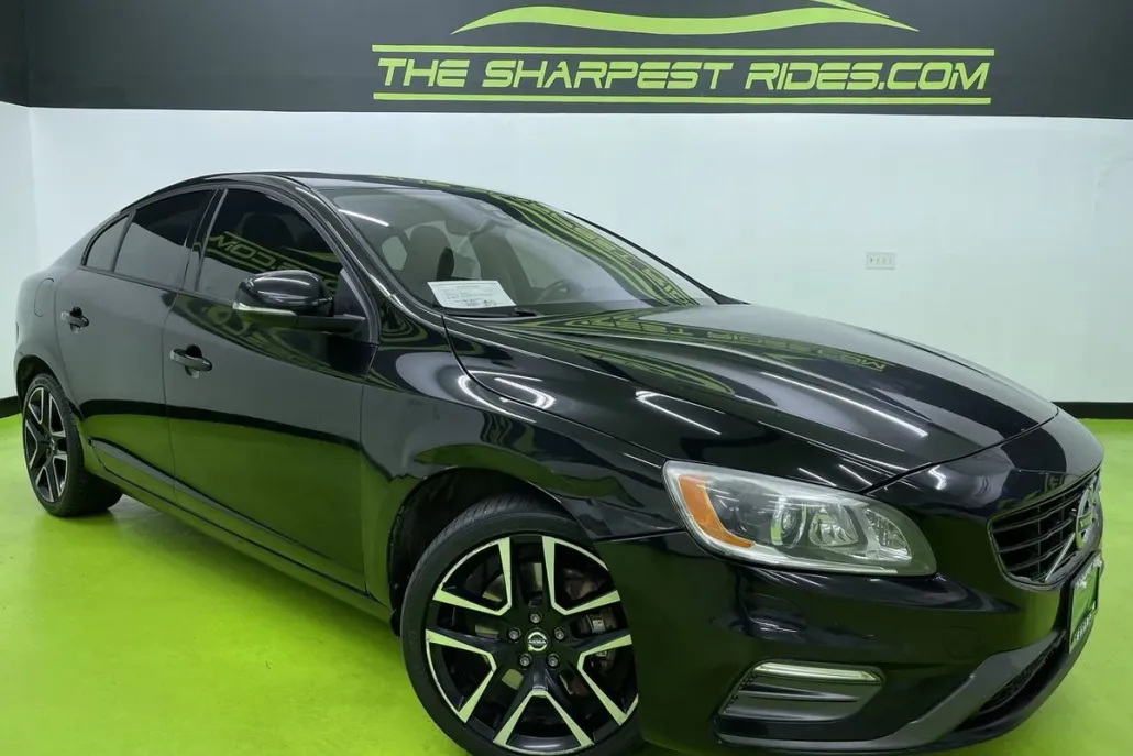 2017 Volvo S60 T5 Dynamic photo 1