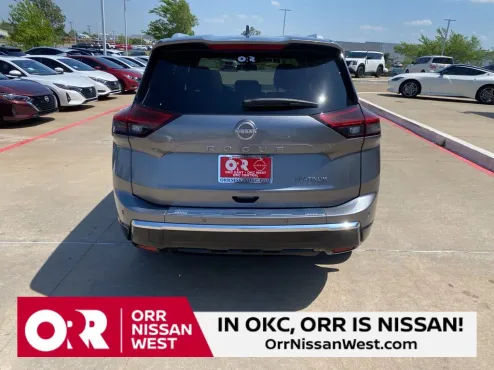 2024 Nissan Rogue Platinum photo 4