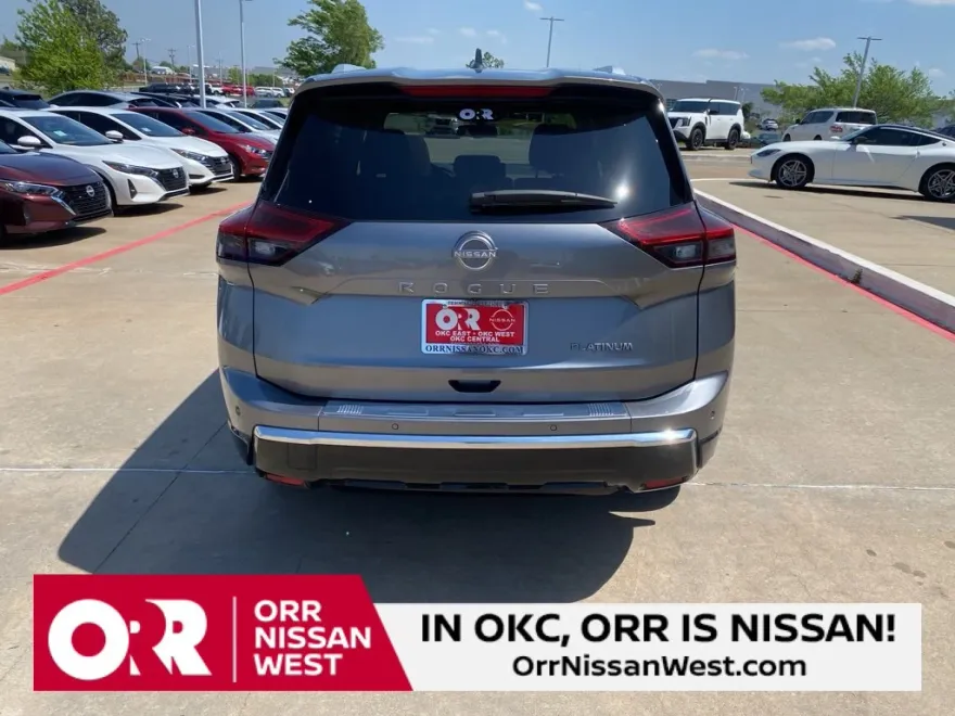 2024 Nissan Rogue Platinum photo 4