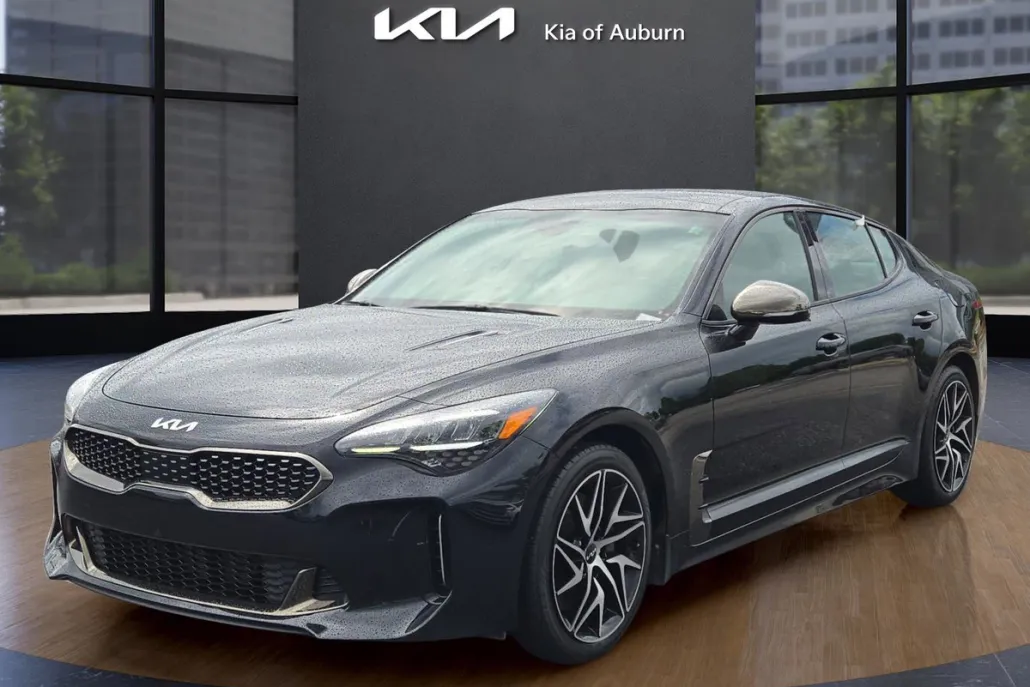 2023 Kia Stinger GT-Line photo 1