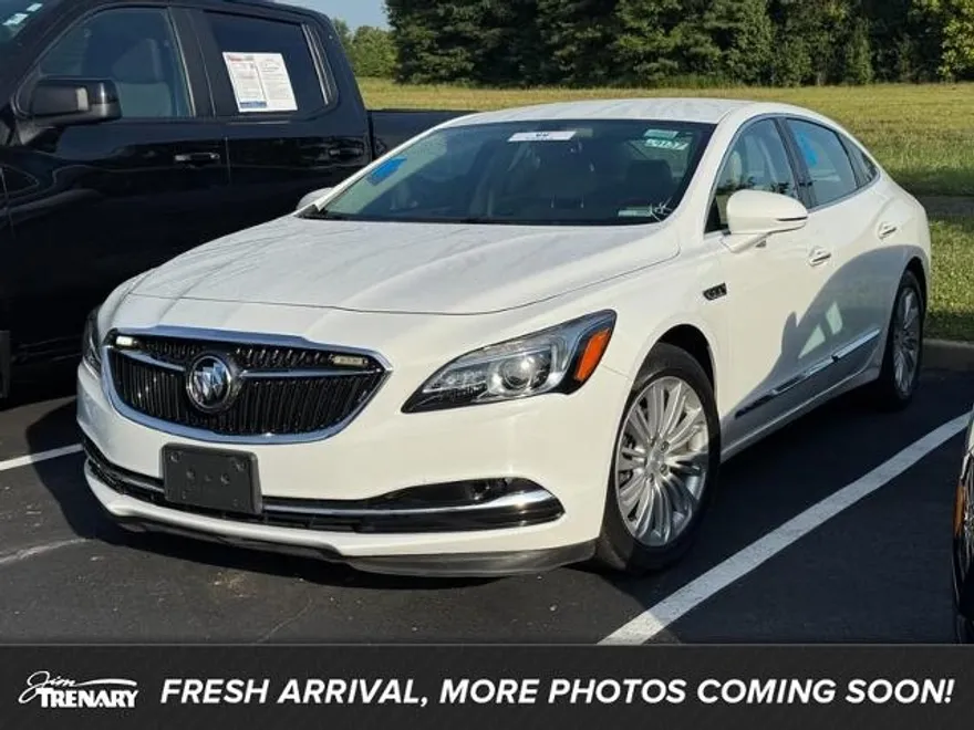 2019 Buick LaCrosse Preferred photo 1