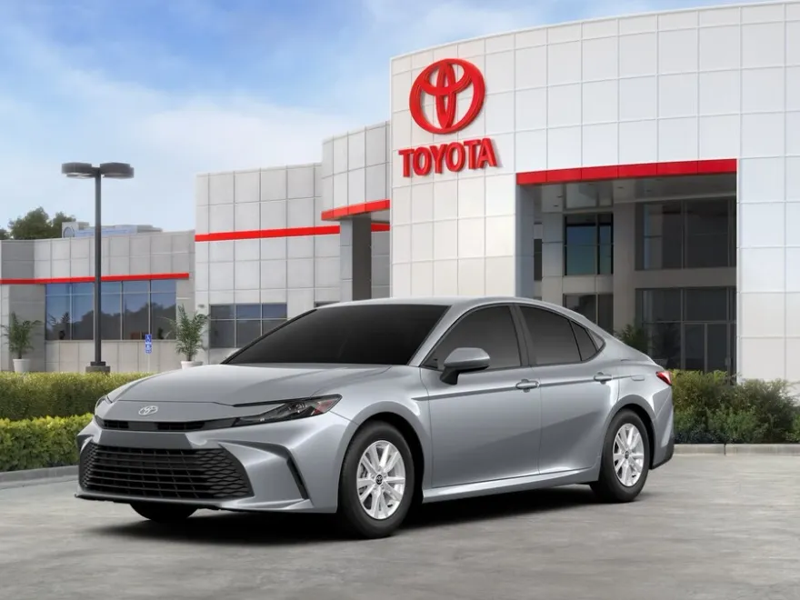 2026 Toyota Camry LE photo 1