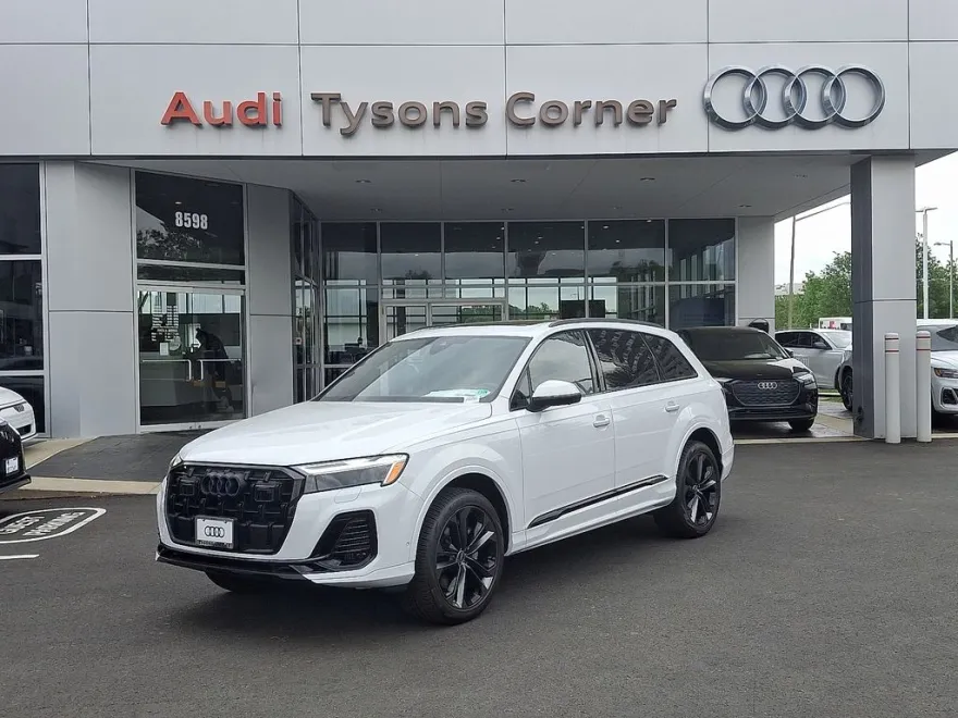 2025 Audi Q7 Premium Plus photo 1