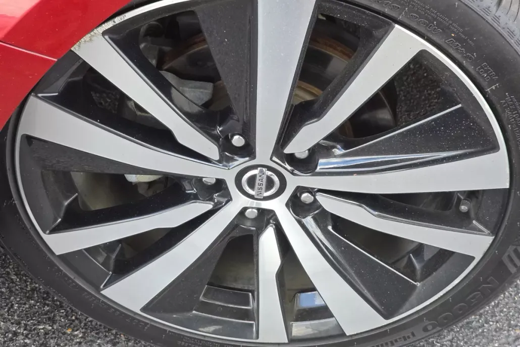 2019 Nissan Altima Platinum photo 1