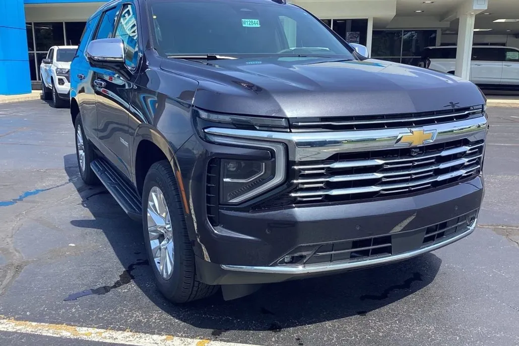 2025 Chevrolet Tahoe Premier photo 1