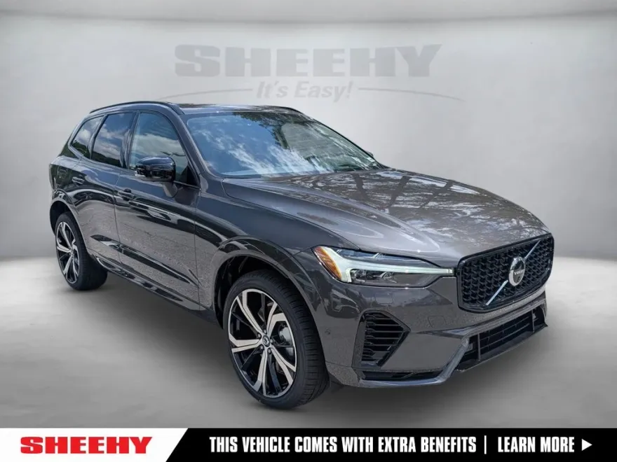 2025 Volvo XC60 T8 photo 1