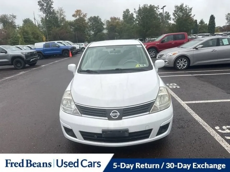 2007 Nissan Versa 1.8 S photo 1