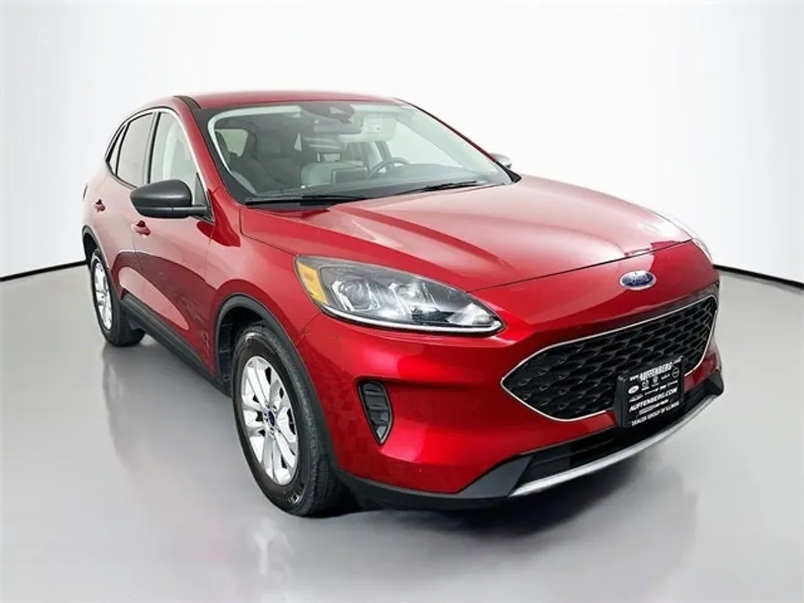 2022 Ford Escape SE photo 1