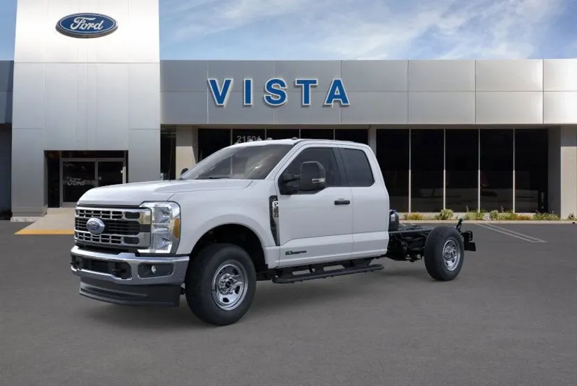 2025 Ford F-350 XL photo 1