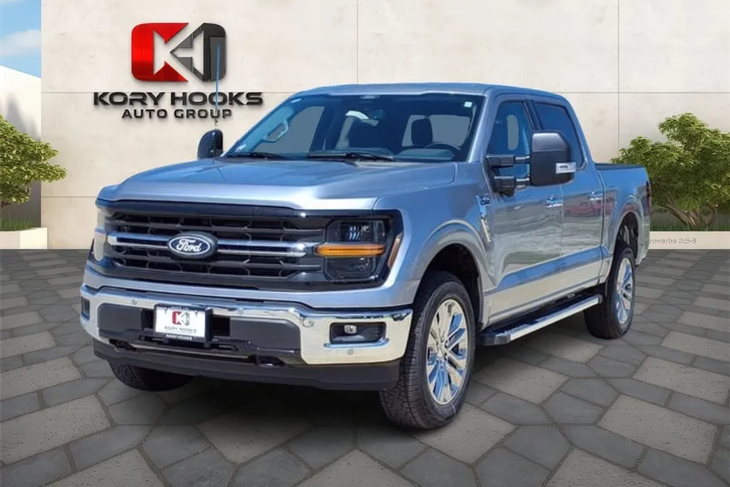 2025 Ford F-150 XLT photo 1