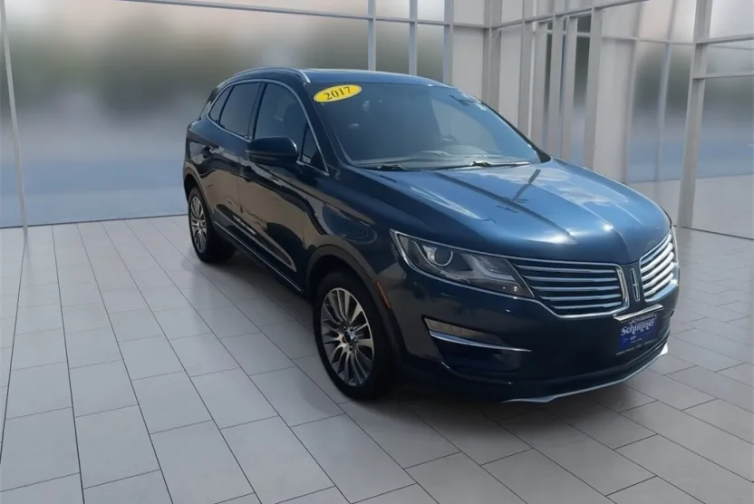 2017 Lincoln MKC Reserve photo 1
