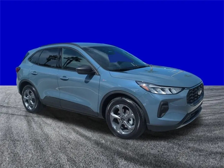 2025 Ford Escape ST-Line photo 1
