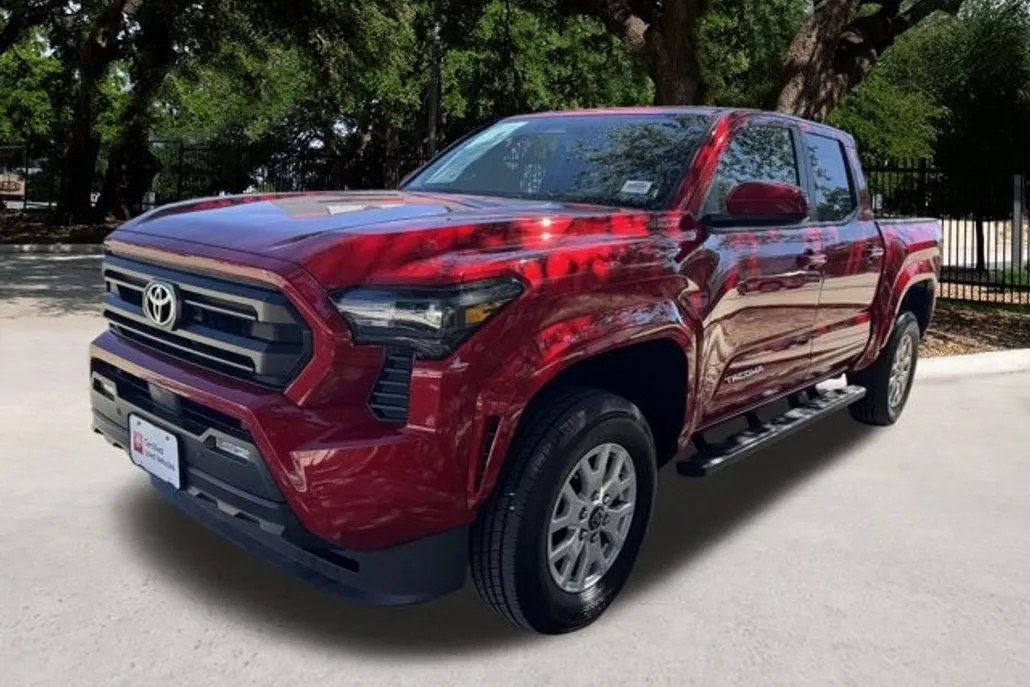 2025 Toyota Tacoma 4x4 SR5 photo 1