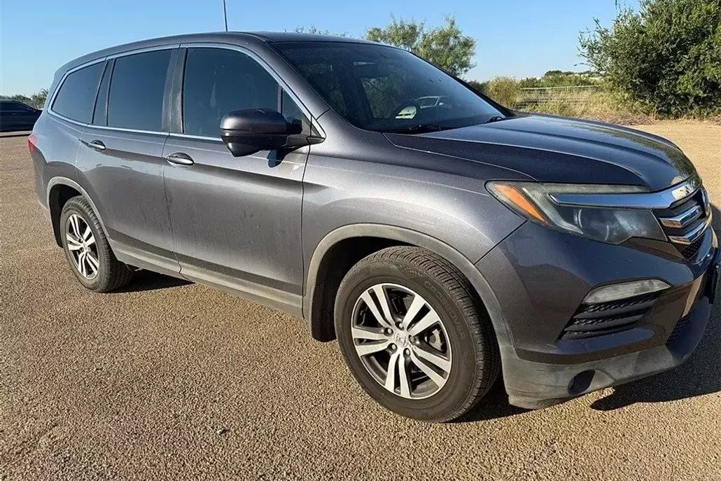 2017 Honda Pilot EX-L photo 1