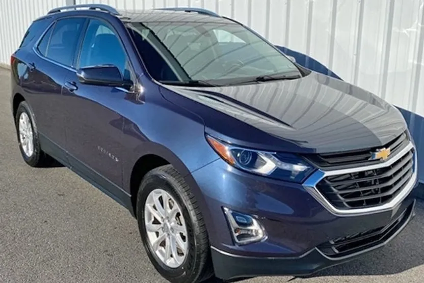 2019 Chevrolet Equinox LT photo 1