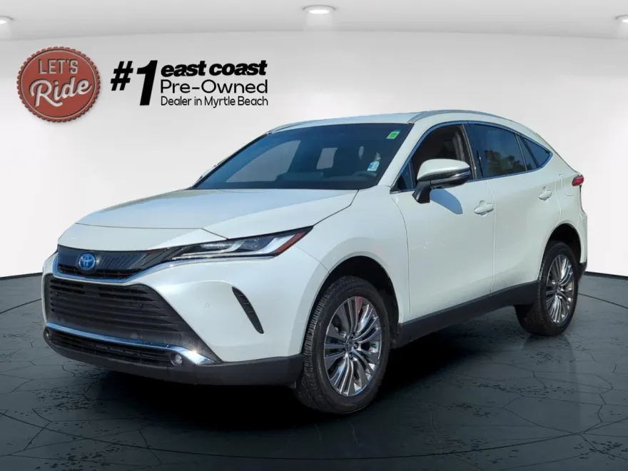 2024 Toyota Venza XLE photo 1