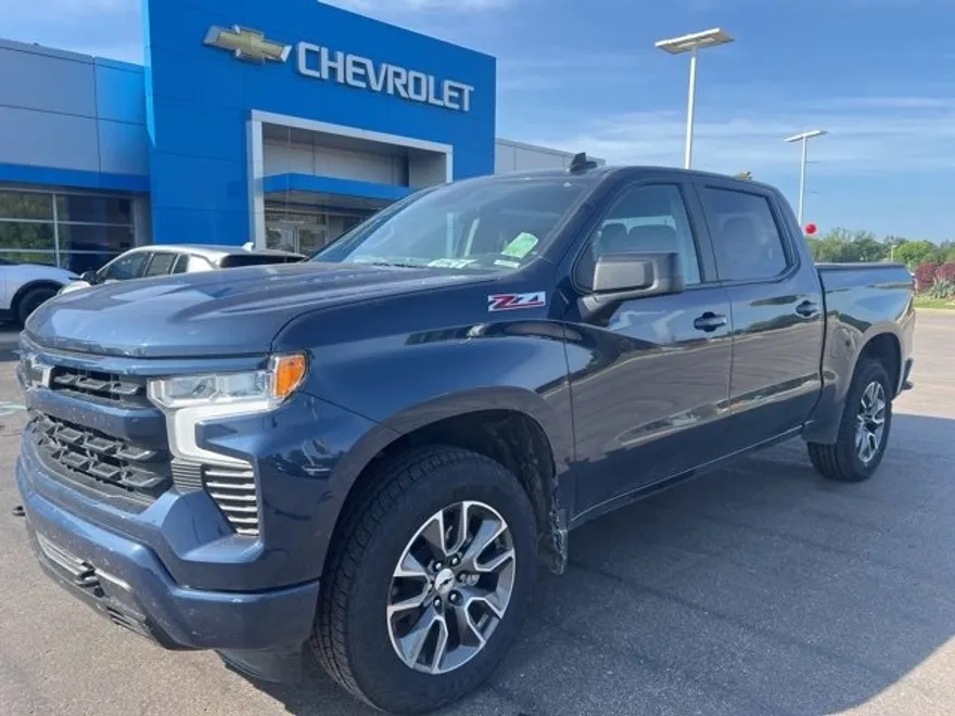 2022 Chevrolet Silverado 1500 RST photo 1
