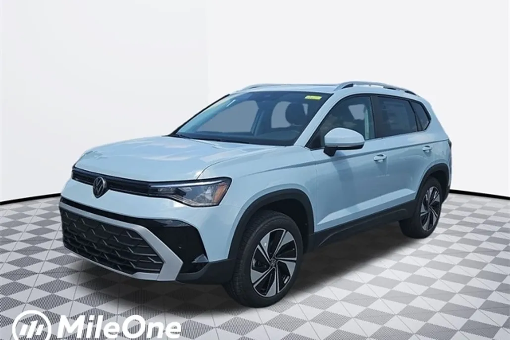 2025 Volkswagen Taos SE photo 1