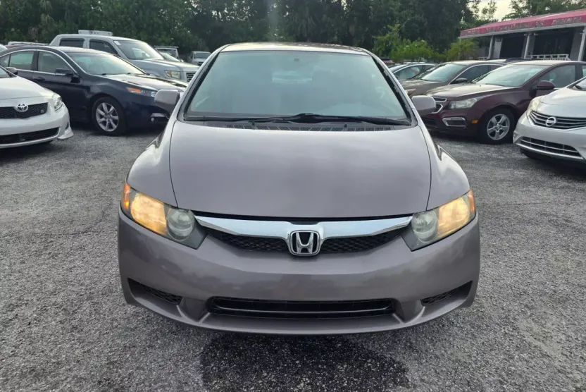 2011 Honda Civic LX photo 1