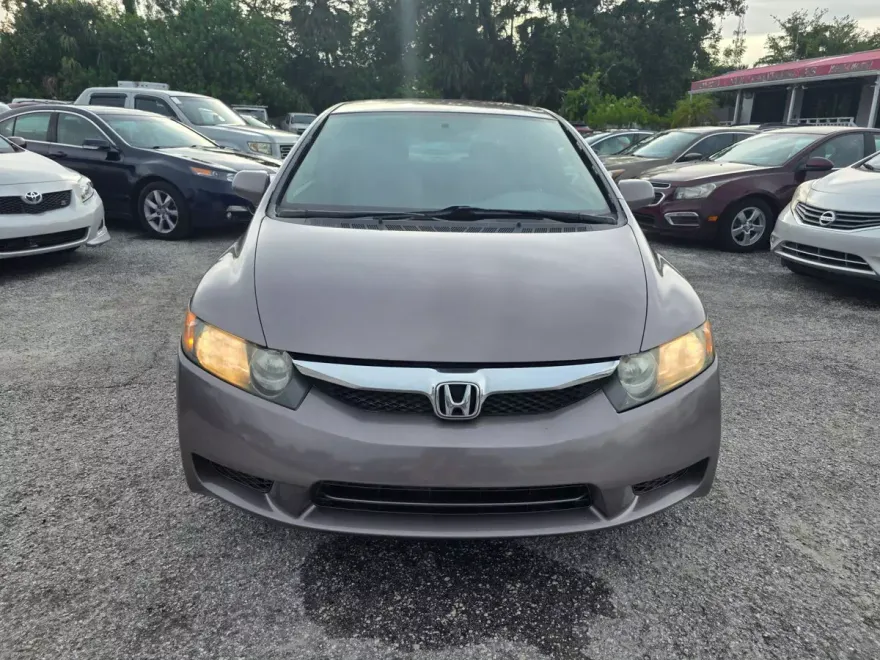 2011 Honda Civic LX photo 1