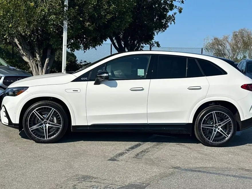 2025 Mercedes Benz EQE SUV AMG photo 1