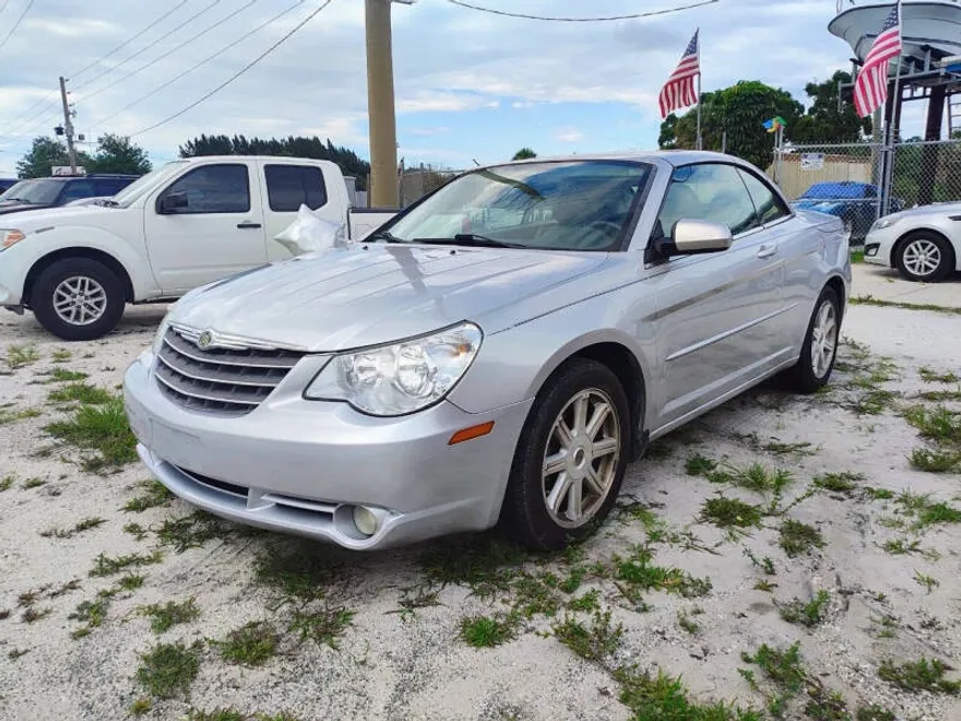 2008 Chrysler Sebring Touring photo 1