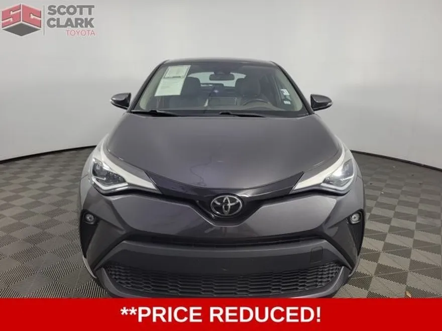 2022 Toyota C-HR Limited photo 1