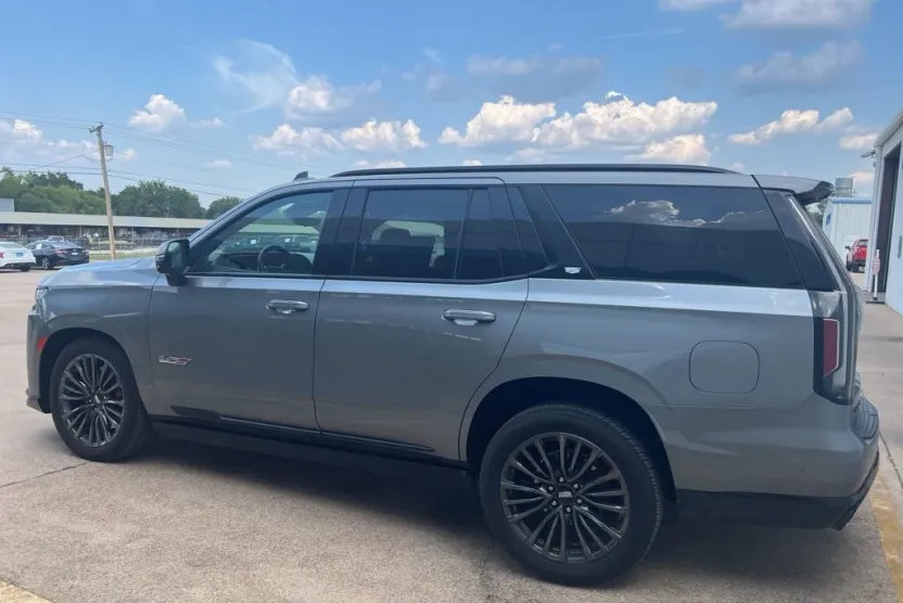 2024 Cadillac Escalade V-Series photo 1