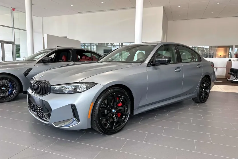 2025 Bmw 330i photo 1