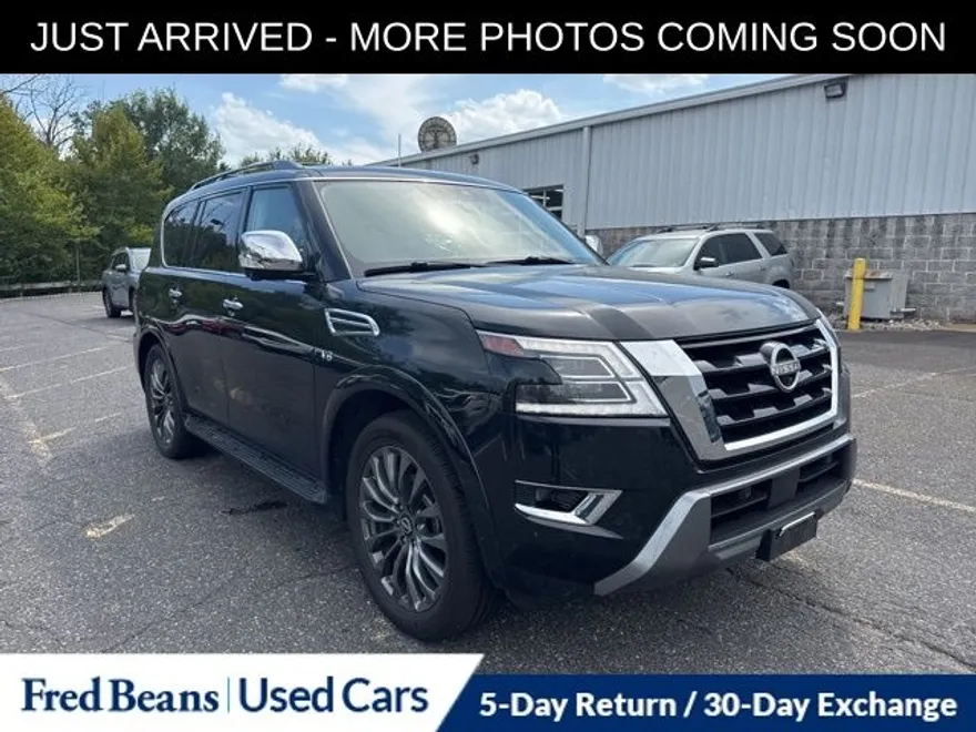 2022 Nissan Armada Platinum photo 1