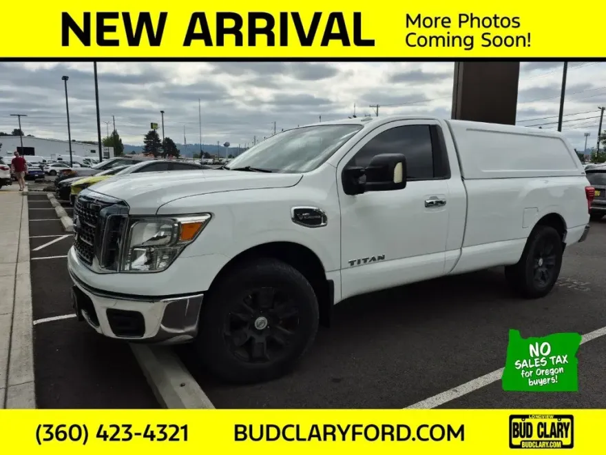 2017 Nissan Titan Single Cab SV photo 1