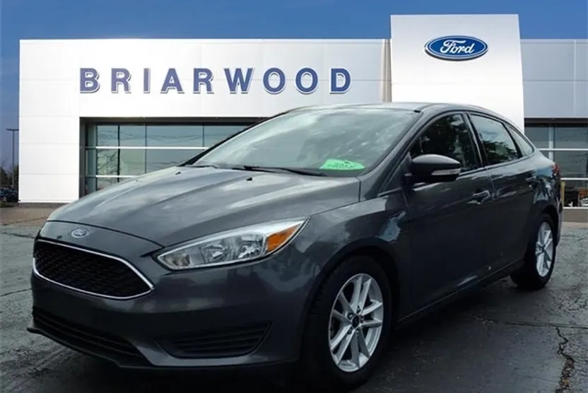 2016 Ford Focus SE photo 1