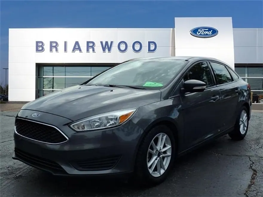 2016 Ford Focus SE photo 1