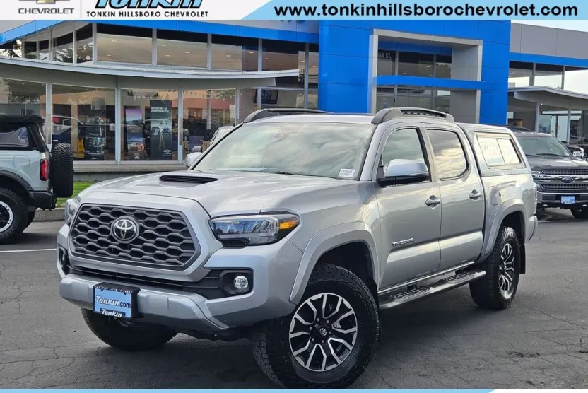 2023 Toyota Tacoma TRD Sport V6 photo 1