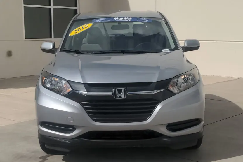 2018 Honda HR-V LX photo 1