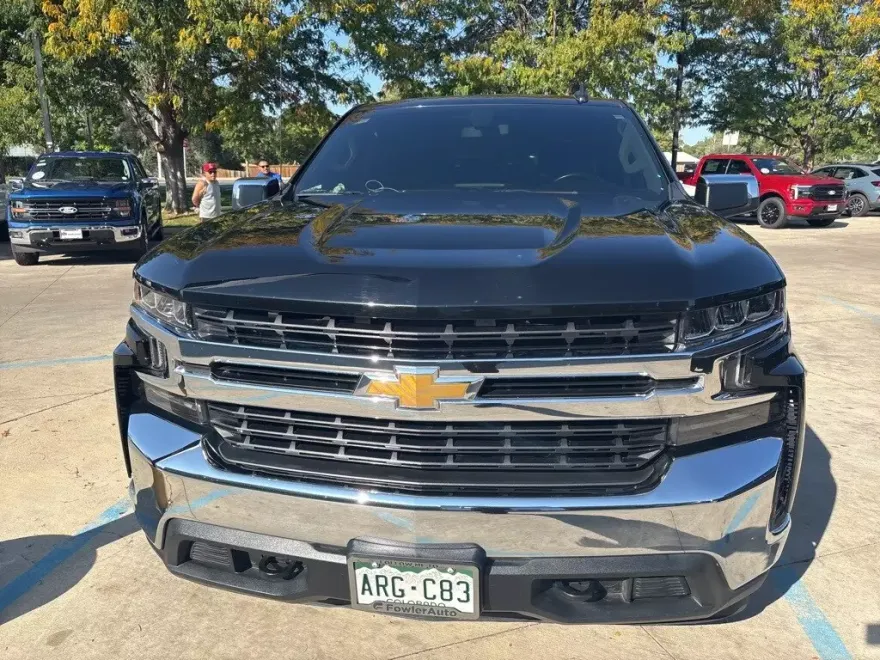 2019 Chevrolet Silverado 1500 LT photo 1