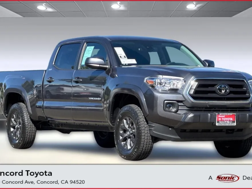 2021 Toyota Tacoma SR5 photo 1