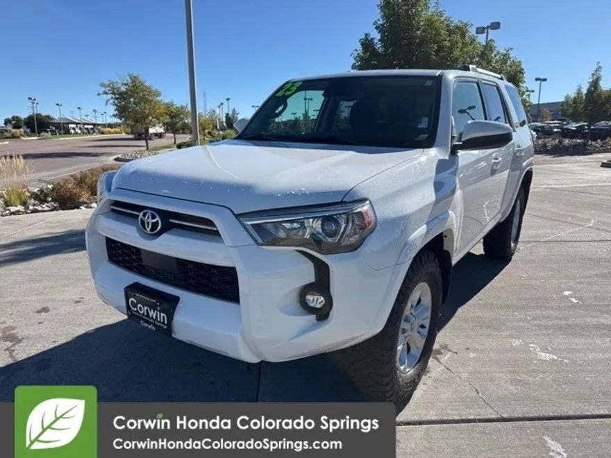 2023 Toyota 4Runner SR5 photo 1