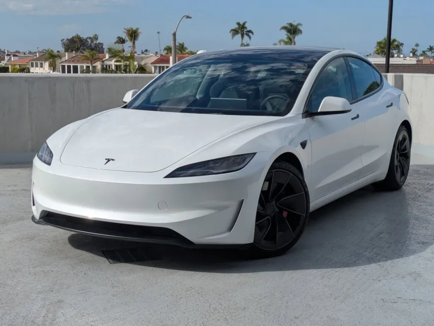 2025 Tesla Model 3 Performance photo 1