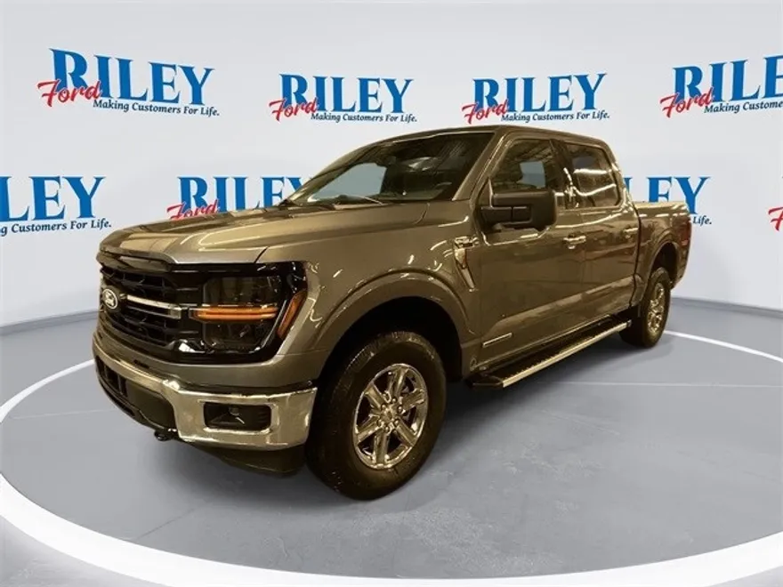 2024 Ford F-150 XLT photo 1