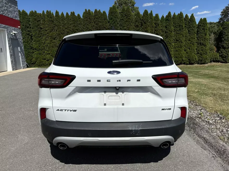 2024 Ford Escape Active photo 1