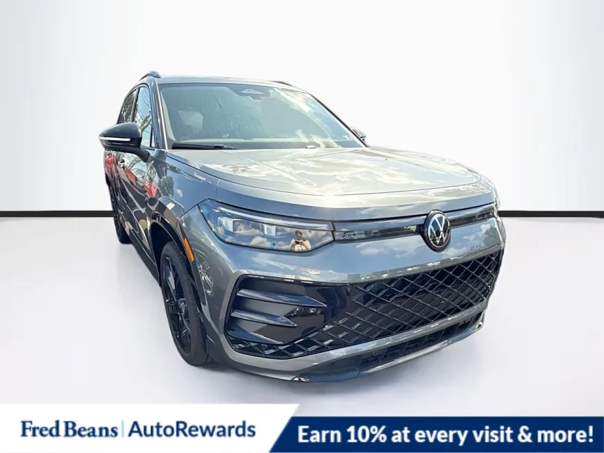 2025 Volkswagen Tiguan SE R-Line Black photo 1