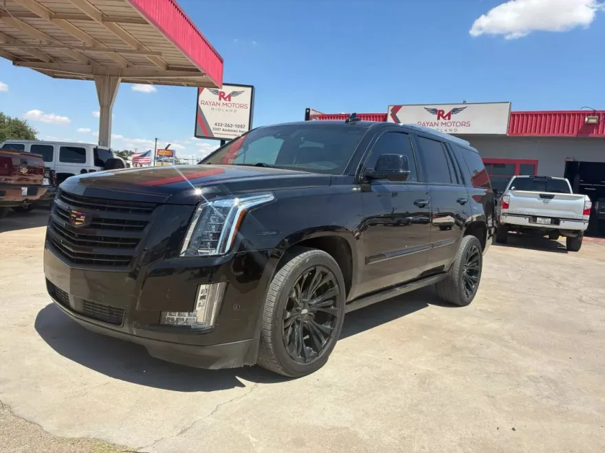 2018 Cadillac Escalade Platinum Sport photo 1