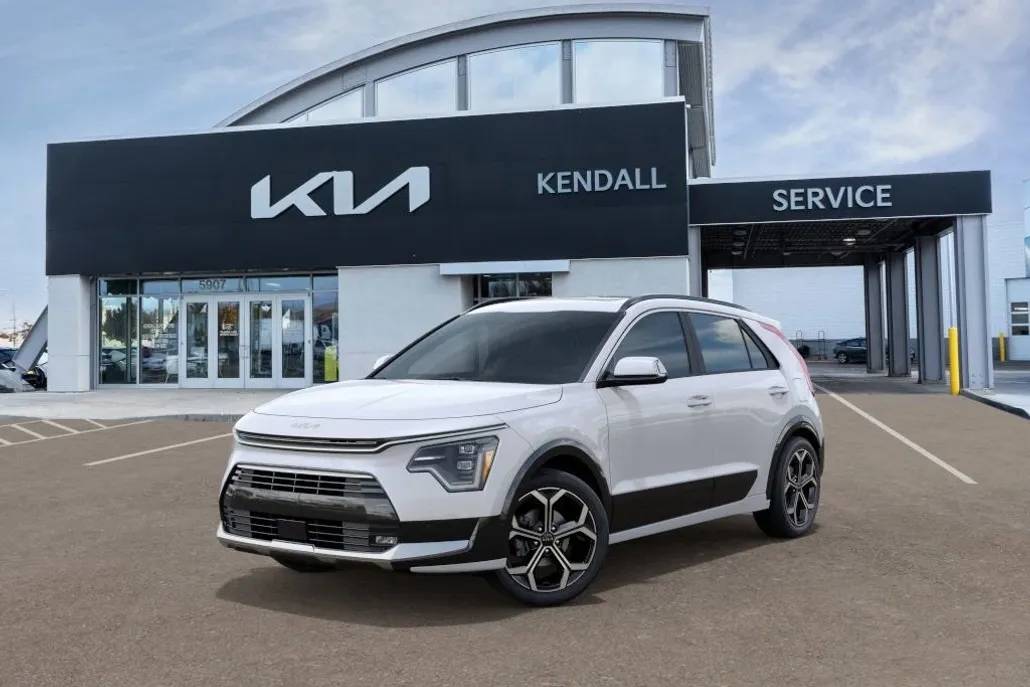 2025 Kia Niro SX Touring photo 1