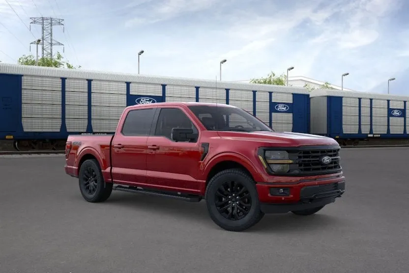 2025 Ford F-150 XLT photo 1