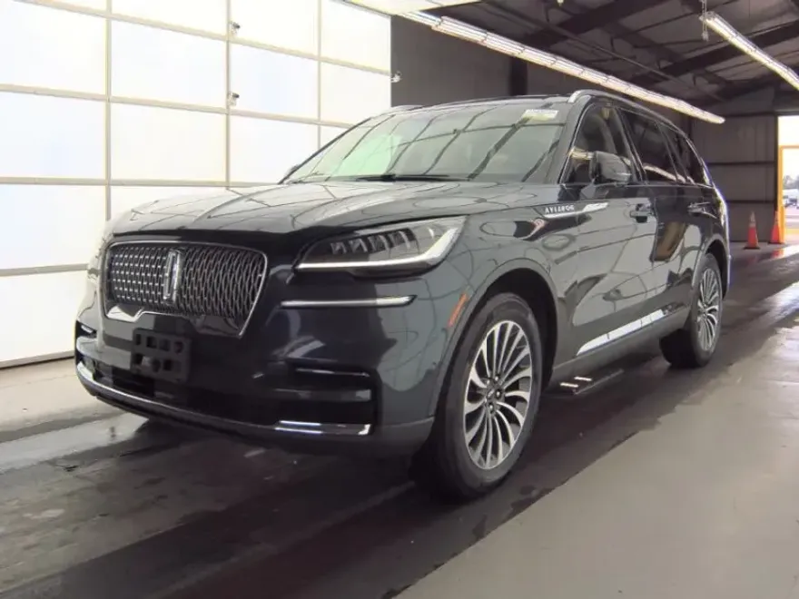 2023 Lincoln Aviator Reserve photo 1