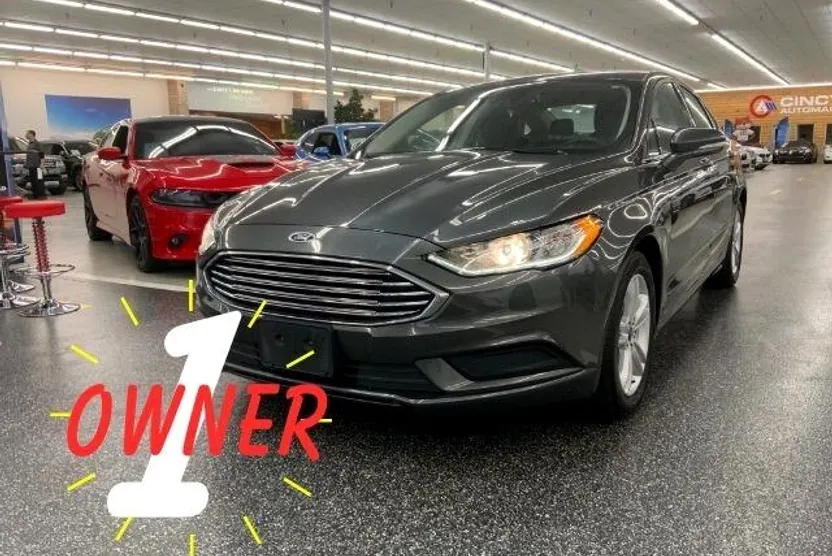 2018 Ford Fusion SE photo 1
